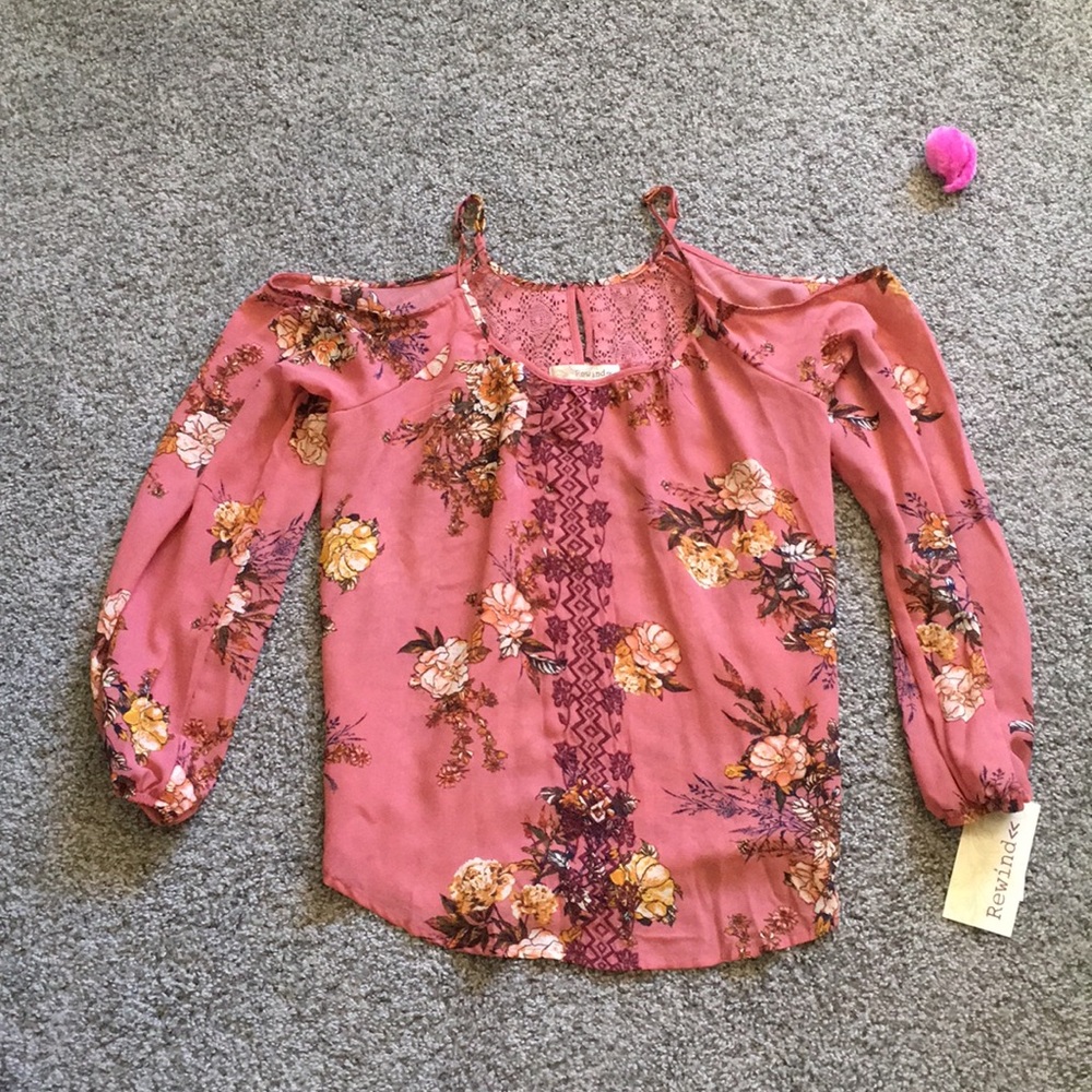 Long Sleeve Cold Shoulder
